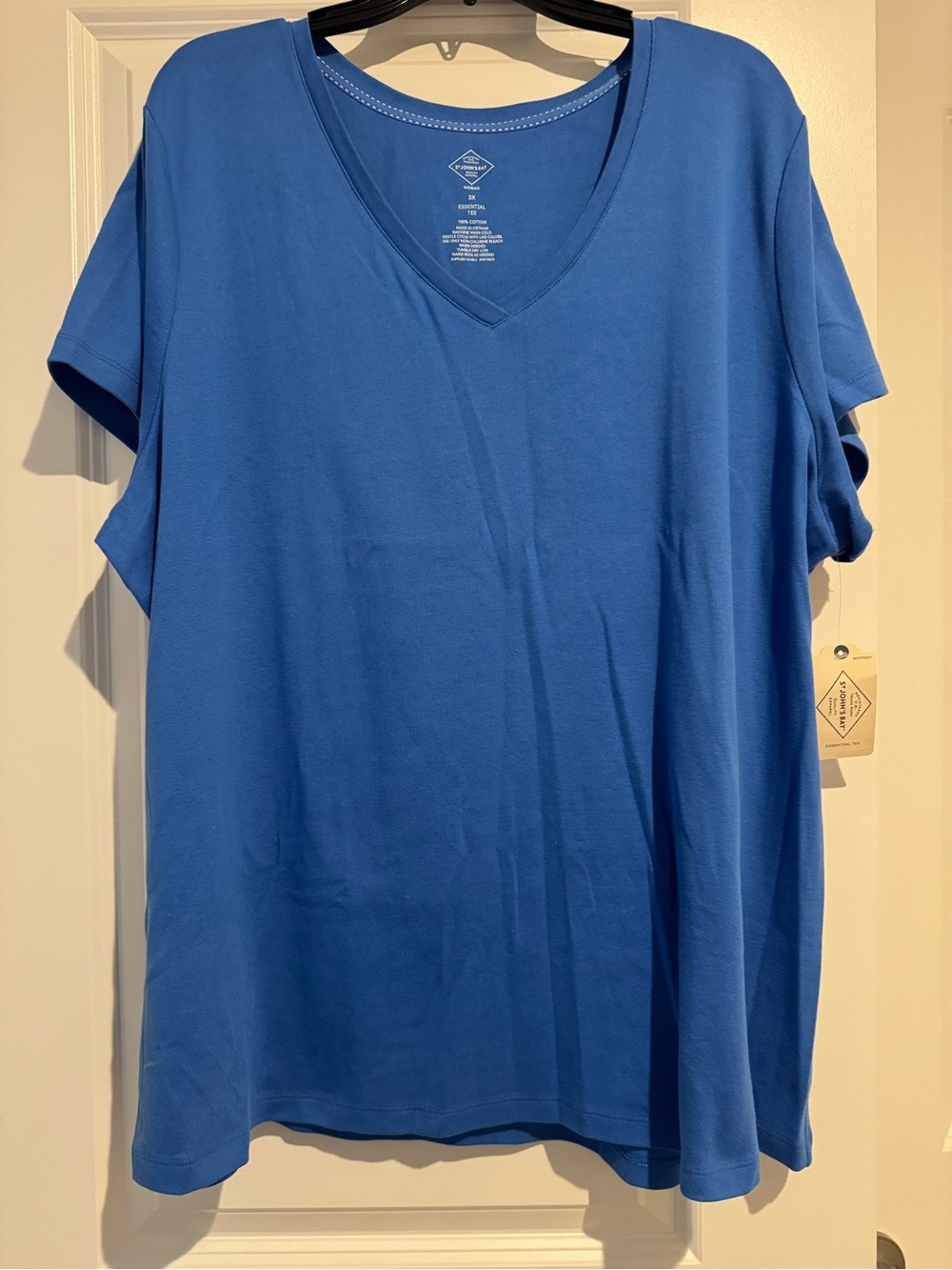 St. John’s bay essential tee